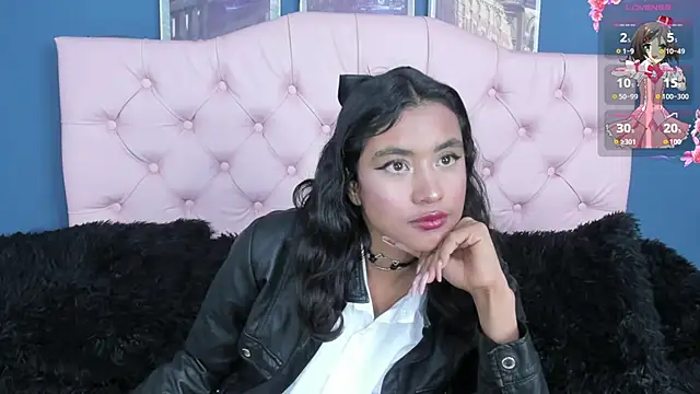 Snapshot of Applehot_LRR chatting on 03/11/25, 08:41 Applehot LRR online show from 03/11/25, 08:41