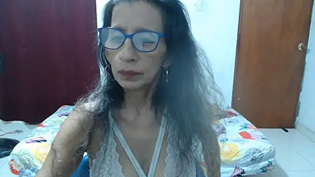 Snapshot of luz_stella chatting on 06/23/26, 03:48 luz stella online show from 06/23/26, 03:48