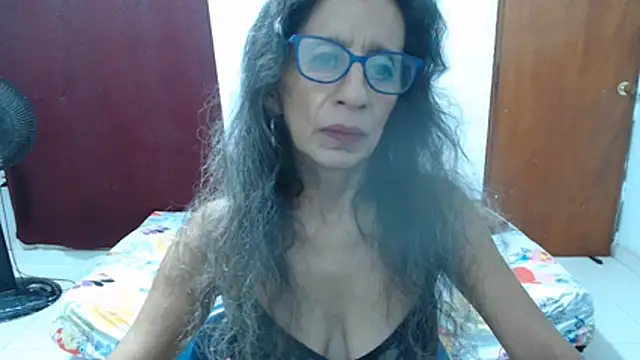Snapshot of luz_stella chatting on 06/25/26, 04:34 luz stella online show from 06/25/26, 04:34