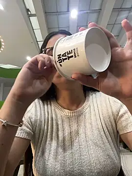 CamilaSofiia online show from 01/05/26, 10:35