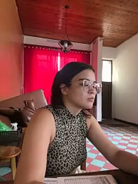 CamilaSofiia online show from 03/04/26, 08:37