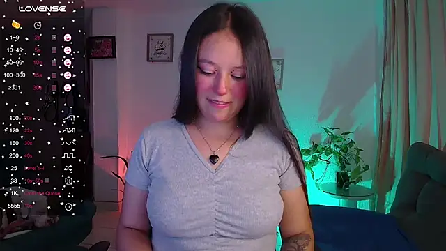 Snapshot of Lexie_Thompson10 chatting on 02/07/25, 03:34 Lexie Thompson10 online show from 02/07/25, 03:34