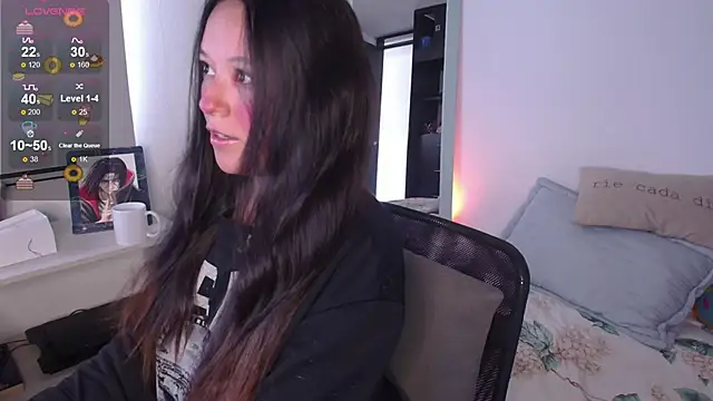 Snapshot of Lexie_Thompson10 chatting on 09/10/25, 06:30 Lexie Thompson10 online show from 09/10/25, 06:30