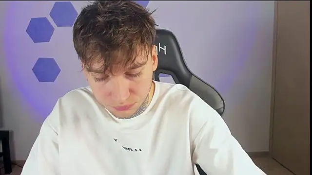 Snapshot of Chris_Tyson chatting on 01/19/25, 04:22 Chris Tyson online show from 01/19/25, 04:22