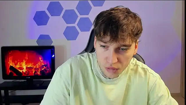 Snapshot of Chris_Tyson chatting on 02/01/25, 08:58 Chris Tyson online show from 02/01/25, 08:58