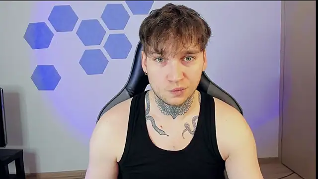 Snapshot of Chris_Tyson chatting on 02/04/25, 08:17 Chris Tyson online show from 02/04/25, 08:17