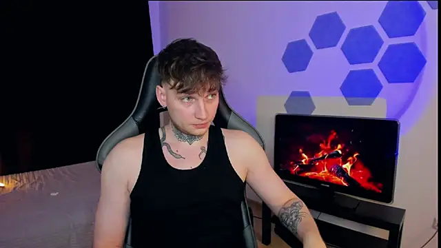 Snapshot of Chris_Tyson chatting on 02/15/25, 02:15 Chris Tyson online show from 02/15/25, 02:15