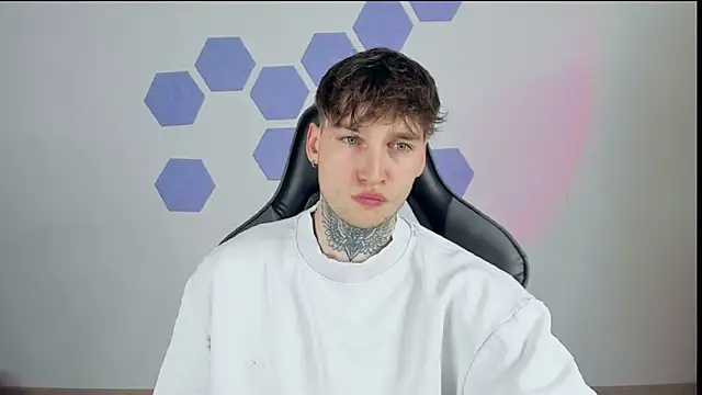 Snapshot of Chris_Tyson chatting on 02/26/25, 09:16 Chris Tyson online show from 02/26/25, 09:16