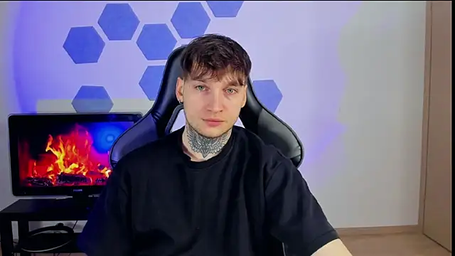 Snapshot of Chris_Tyson chatting on 02/28/25, 09:33 Chris Tyson online show from 02/28/25, 09:33