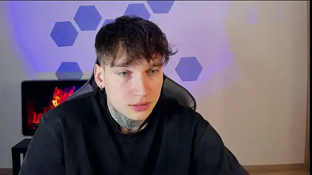 Snapshot of Chris_Tyson chatting on 03/06/25, 01:16 Chris Tyson online show from 03/06/25, 01:16