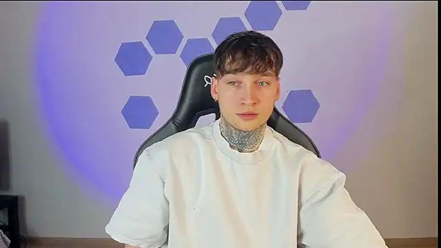 Snapshot of Chris_Tyson chatting on 03/10/25, 01:34 Chris Tyson online show from 03/10/25, 01:34