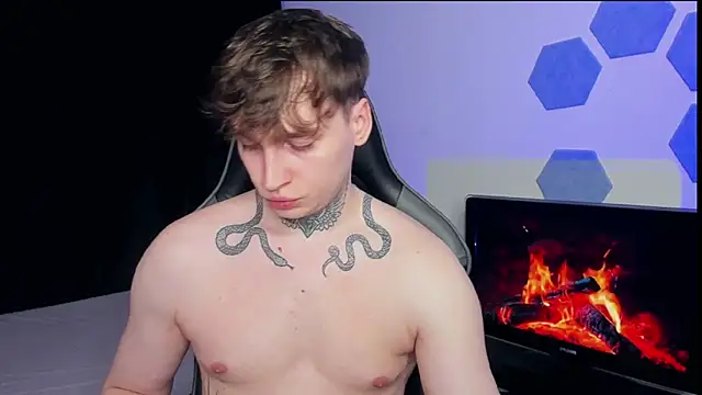 Snapshot of Chris_Tyson chatting on 03/14/25, 01:27 Chris Tyson online show from 03/14/25, 01:27