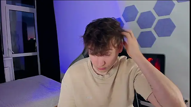 Snapshot of Chris_Tyson chatting on 03/23/25, 01:20 Chris Tyson online show from 03/23/25, 01:20