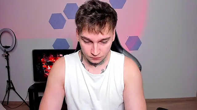 Snapshot of Chris_Tyson chatting on 12/18/25, 09:37 Chris Tyson online show from 12/18/25, 09:37