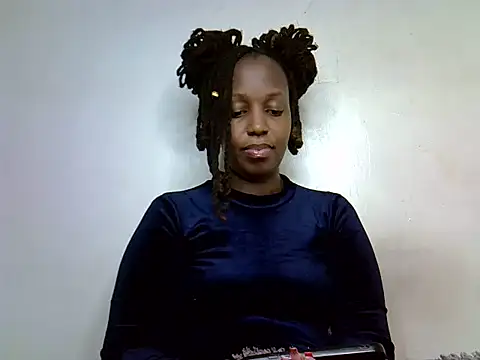 Snapshot of sexxy_kay chatting on 12/25/24, 02:03 sexxy kay online show from 12/25/24, 02:03