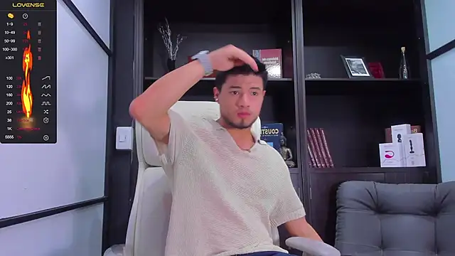 EdwardRoss  online show from 02/10/25, 08:00