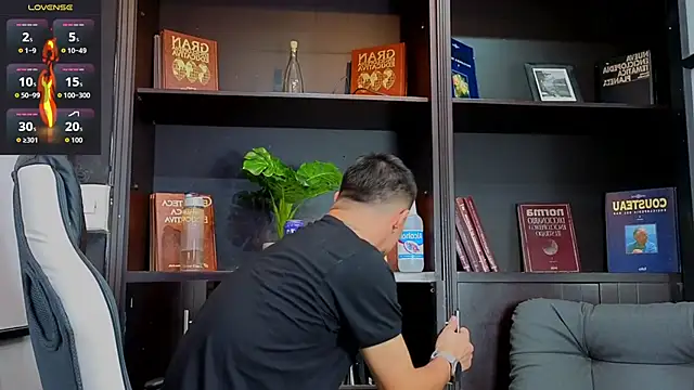 EdwardRoss  online show from 09/30/25, 08:36