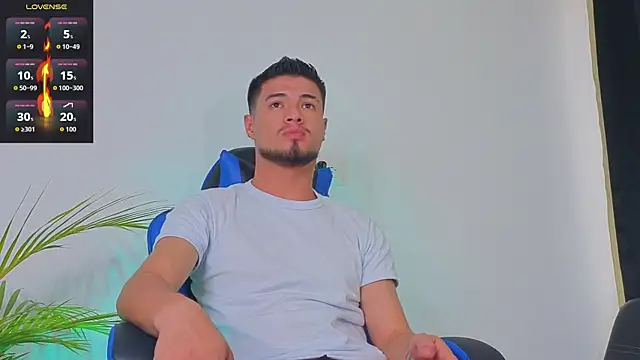 EdwardRoss  online show from 10/13/25, 10:32