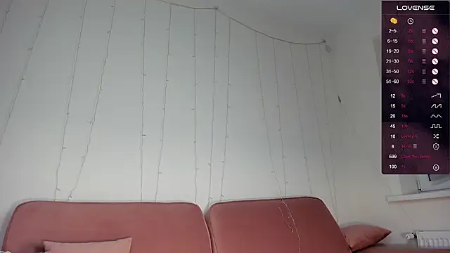 Snapshot of Ria_Woodss chatting on 01/06/25, 05:06 Ria Woodss online show from 01/06/25, 05:06