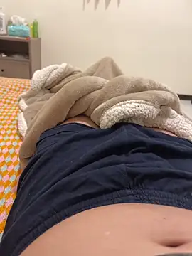 Snapshot of A6229 chatting on 12/21/24, 12:38 A6229 online show from 12/21/24, 12:38