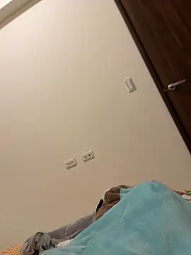 Snapshot of A6229 chatting on 01/21/25, 12:39 A6229 online show from 01/21/25, 12:39