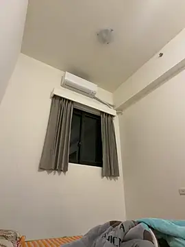 Snapshot of A6229 chatting on 12/01/25, 09:42 A6229 online show from 12/01/25, 09:42