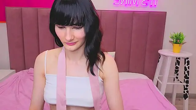 Lili flowerr online show from 07/07/26, 10:30