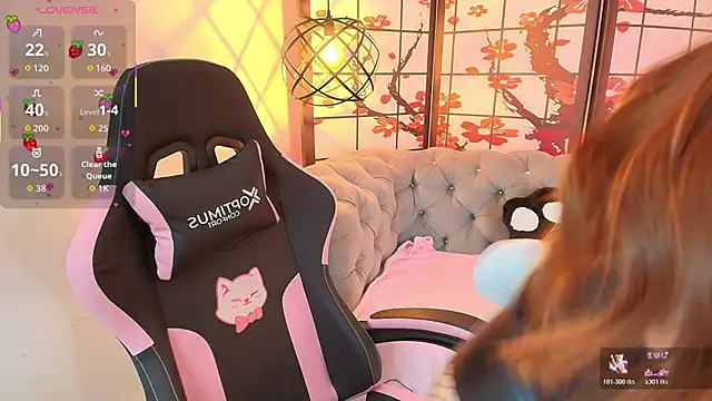 Fluffy Bubble21 online show from 11/29/25, 04:37