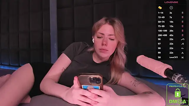 Snapshot of NateHalll chatting on 02/09/25, 11:04 NateHalll online show from 02/09/25, 11:04