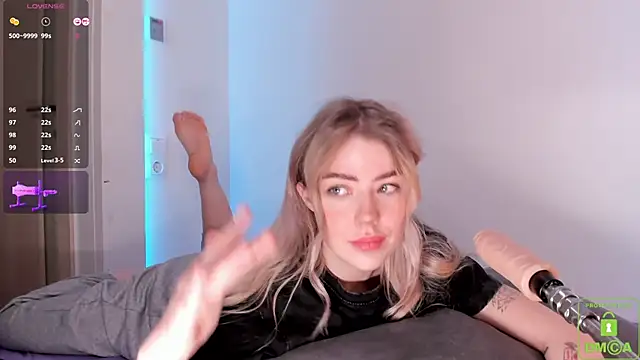 Snapshot of NateHalll chatting on 02/15/25, 02:11 NateHalll online show from 02/15/25, 02:11