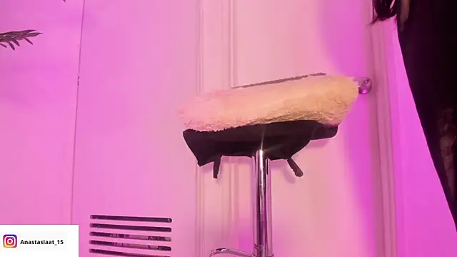 Snapshot of Miia_Thompsonn chatting on 02/27/25, 06:07 Miia Thompsonn online show from 02/27/25, 06:07