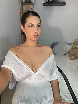 Snapshot of sofi_johansson chatting on 03/11/25, 07:04 sofi johansson online show from 03/11/25, 07:04