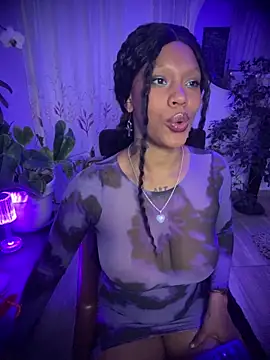 Snapshot of haiiley_more chatting on 03/13/26, 12:06 haiiley more online show from 03/13/26, 12:06