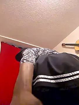 Nattyboey223 online show from 04/18/26, 12:09