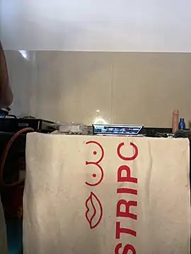 Miss  Malaika online show from 12/24/24, 06:55