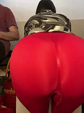 Miss  Malaika online show from 01/01/25, 06:37