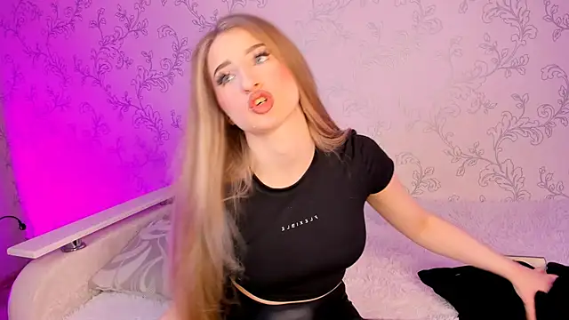 Snapshot of milky_waybaby chatting on 12/29/24, 12:34 milky waybaby online show from 12/29/24, 12:34