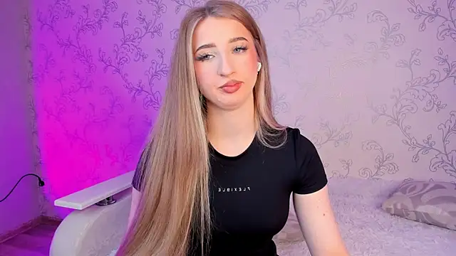 Snapshot of milky_waybaby chatting on 12/29/24, 03:35 milky waybaby online show from 12/29/24, 03:35