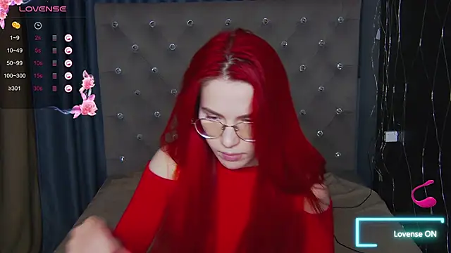 EmilyKents online show from 10/06/25, 01:47