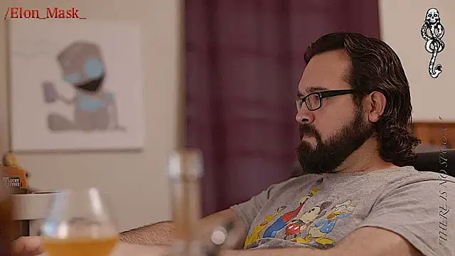 Snapshot of Seraph_De_La_Luna chatting on 01/23/25, 07:00 Seraph De La Luna online show from 01/23/25, 07:00