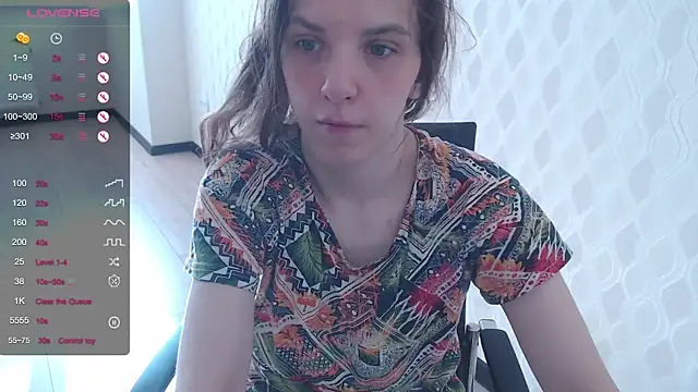 Snapshot of LisaHeart chatting on 02/20/25, 11:31 LisaHeart online show from 02/20/25, 11:31