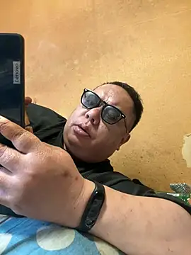 punk0805 online show from 03/25/26, 04:18