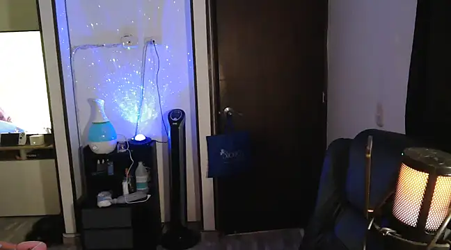 Snapshot of CarolinaRincon chatting on 03/19/25, 09:37 CarolinaRincon online show from 03/19/25, 09:37