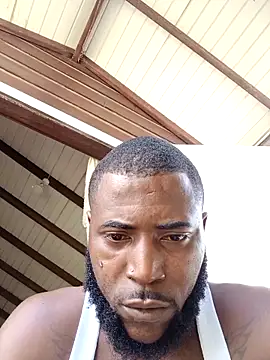 Snapshot of Justinty42 chatting on 11/23/25, 02:50 Justinty42 online show from 11/23/25, 02:50