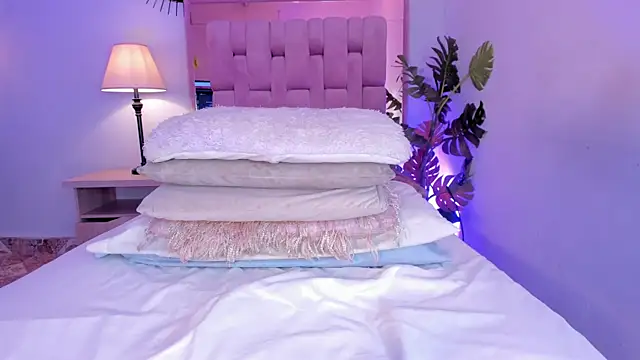 Voluptupus-girl online show from 03/21/25, 11:56