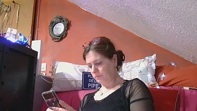 lanax online show from 03/19/25, 12:23