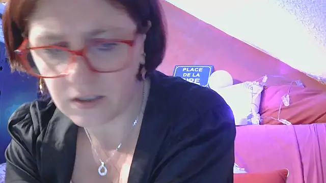 Snapshot of lanax chatting on 06/03/26, 11:13 lanax online show from 06/03/26, 11:13