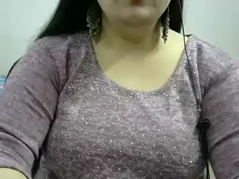 Snapshot of Shruti_139 chatting on 12/29/24, 06:49 Shruti 139 online show from 12/29/24, 06:49