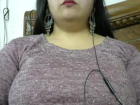 Snapshot of Shruti_139 chatting on 01/12/26, 04:56 Shruti 139 online show from 01/12/26, 04:56