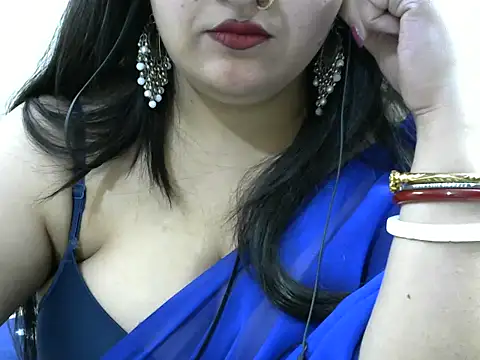 Snapshot of Shruti_139 chatting on 01/17/26, 07:17 Shruti 139 online show from 01/17/26, 07:17